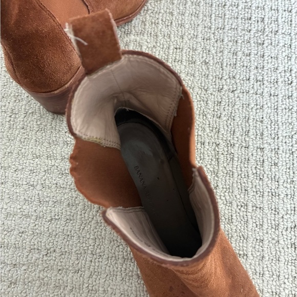 Banana Republic  Brown Suede Block Heel Chelsea Boot - Picture 7 of 8